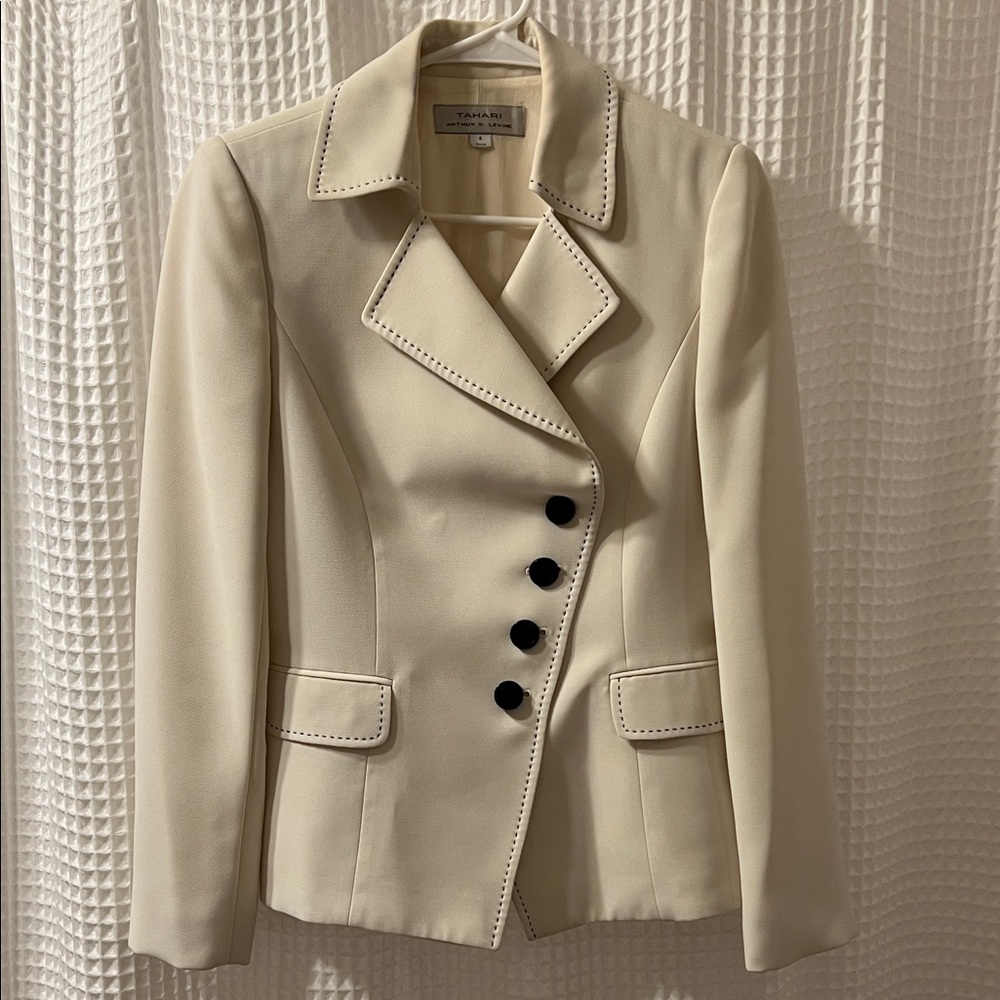 Tahari ASL Cream Blazer with Black Buttons